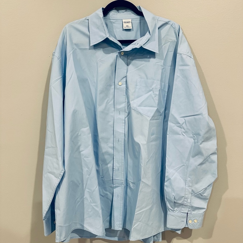 Old Navy men’s dress shirt. XXL, light blue